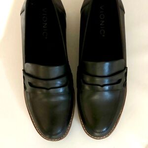 VIONIC Cheryll II Loafer Black Womens 6